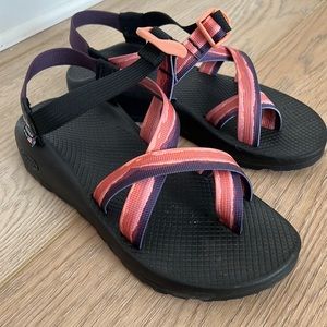 Chaco size 9